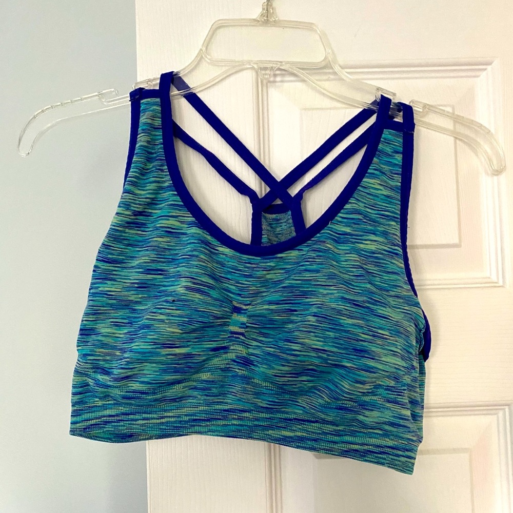 Sports bra medium support